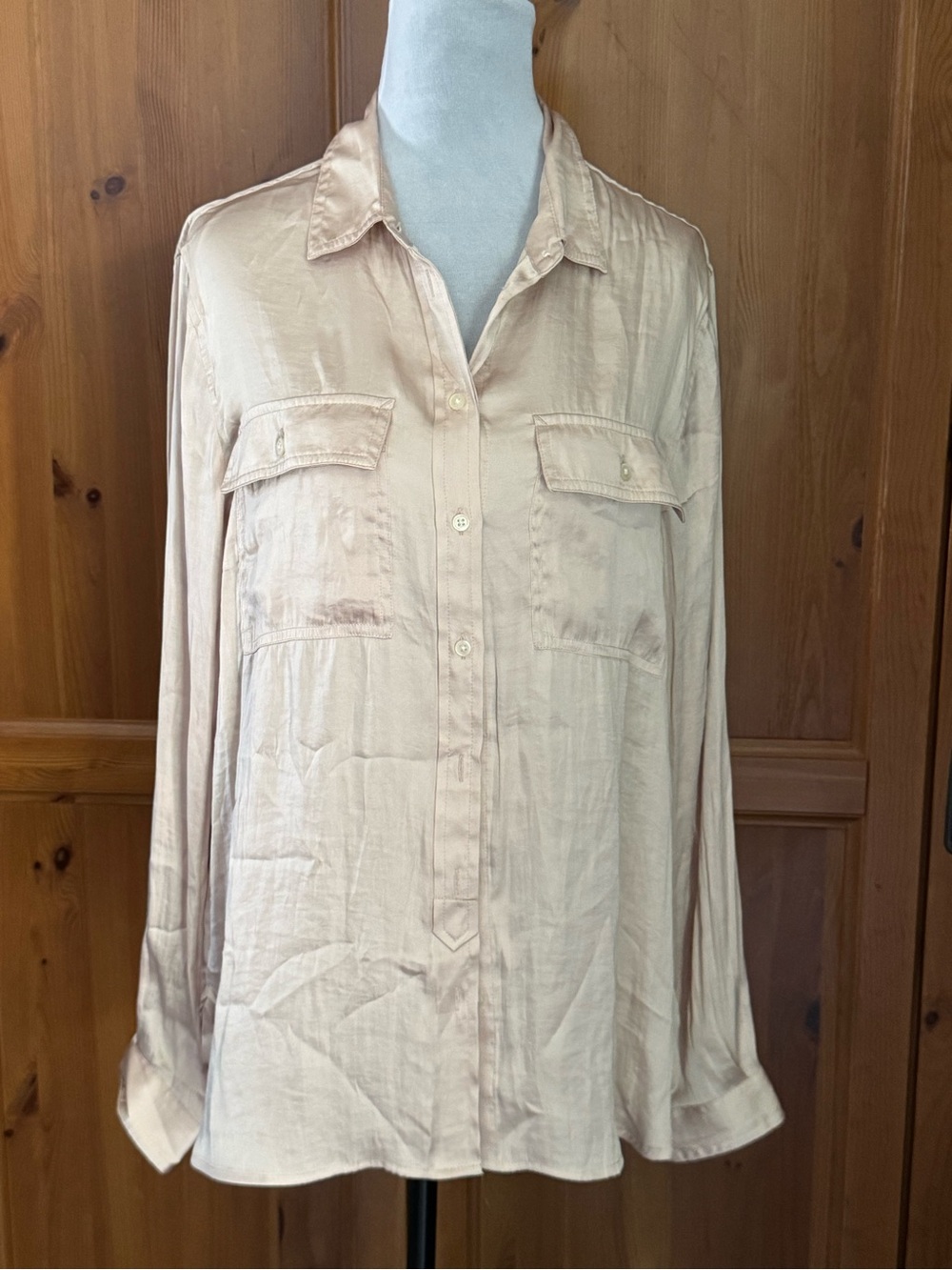Banana Republic Pale Sand Blush Pink Silky Blouse Size M -Almost New-21"x27"